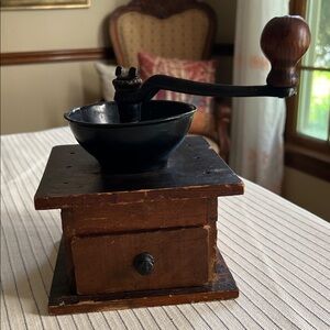 Vintage Hand Crank Coffee Grinder.